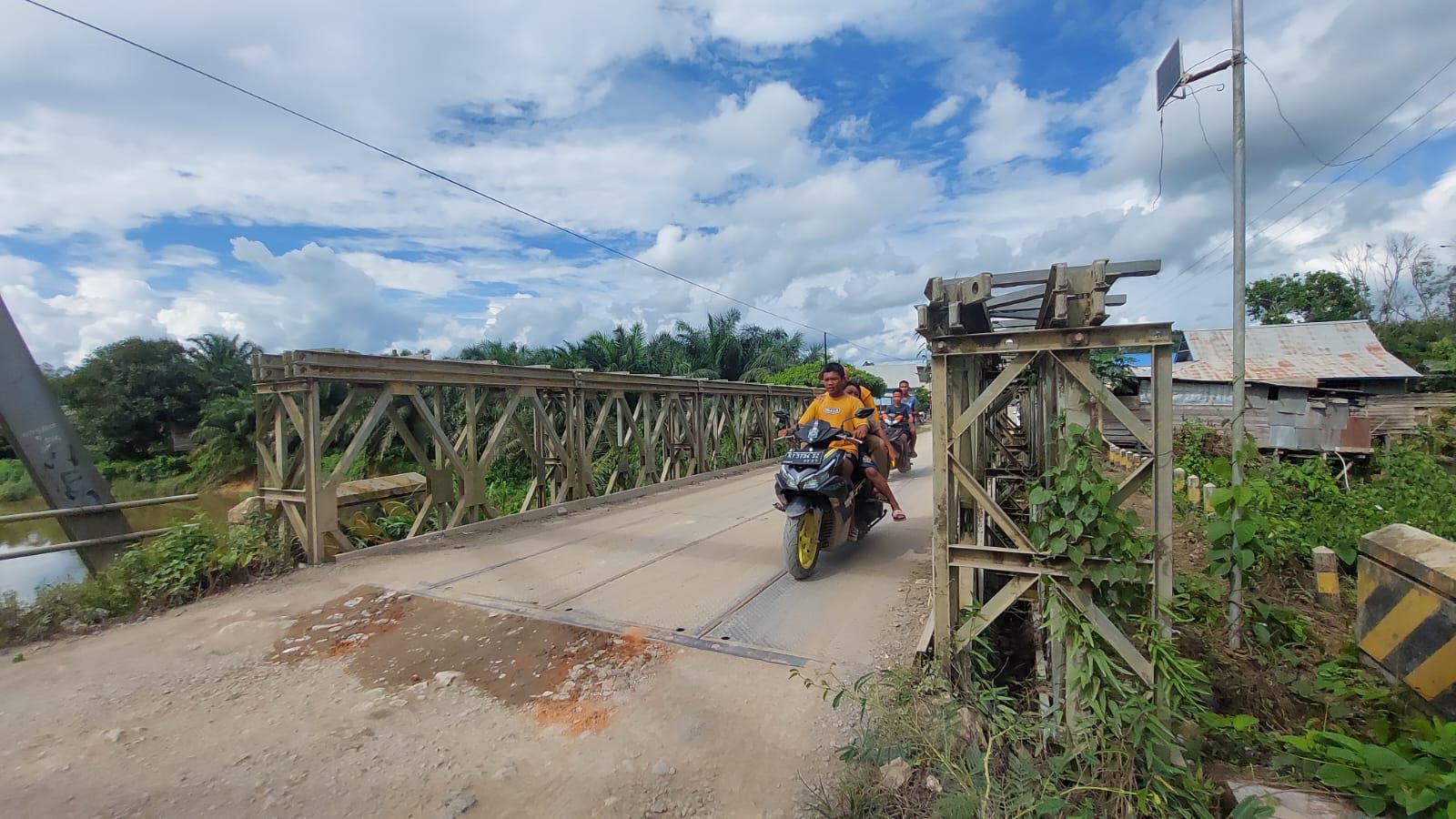 Pemerintah Akan Lakukan Kajian sebelum  Perbaiki Jembatan Gunung Sari