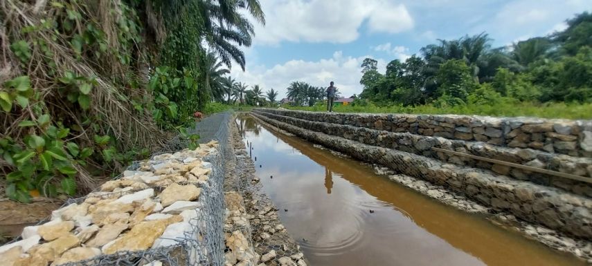 Rp 30 Miliar untuk Lanjutkan Bronjong Kawasan Kedaung