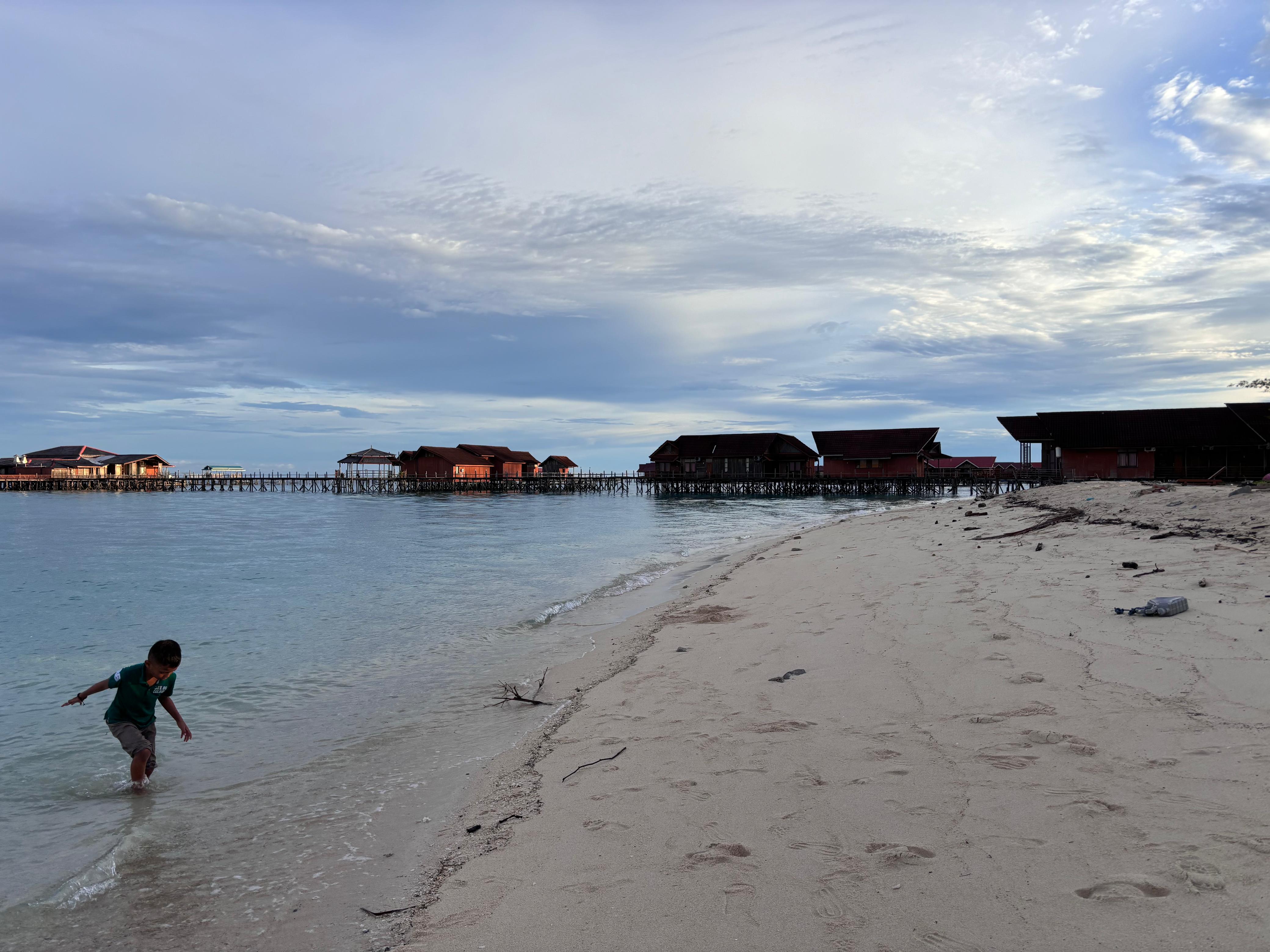 DPUPR Berau Tancap Gas Lengkapi Izin, Proyek Pengaman Pantai Derawan Ditargetkan Mulai 2027