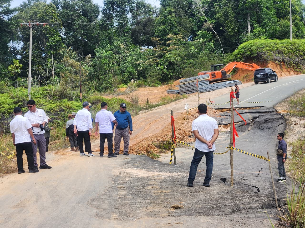 Ruas Jalan Poros Pegat Bukur Direncanakan Dilakukan Penanganan Permanen