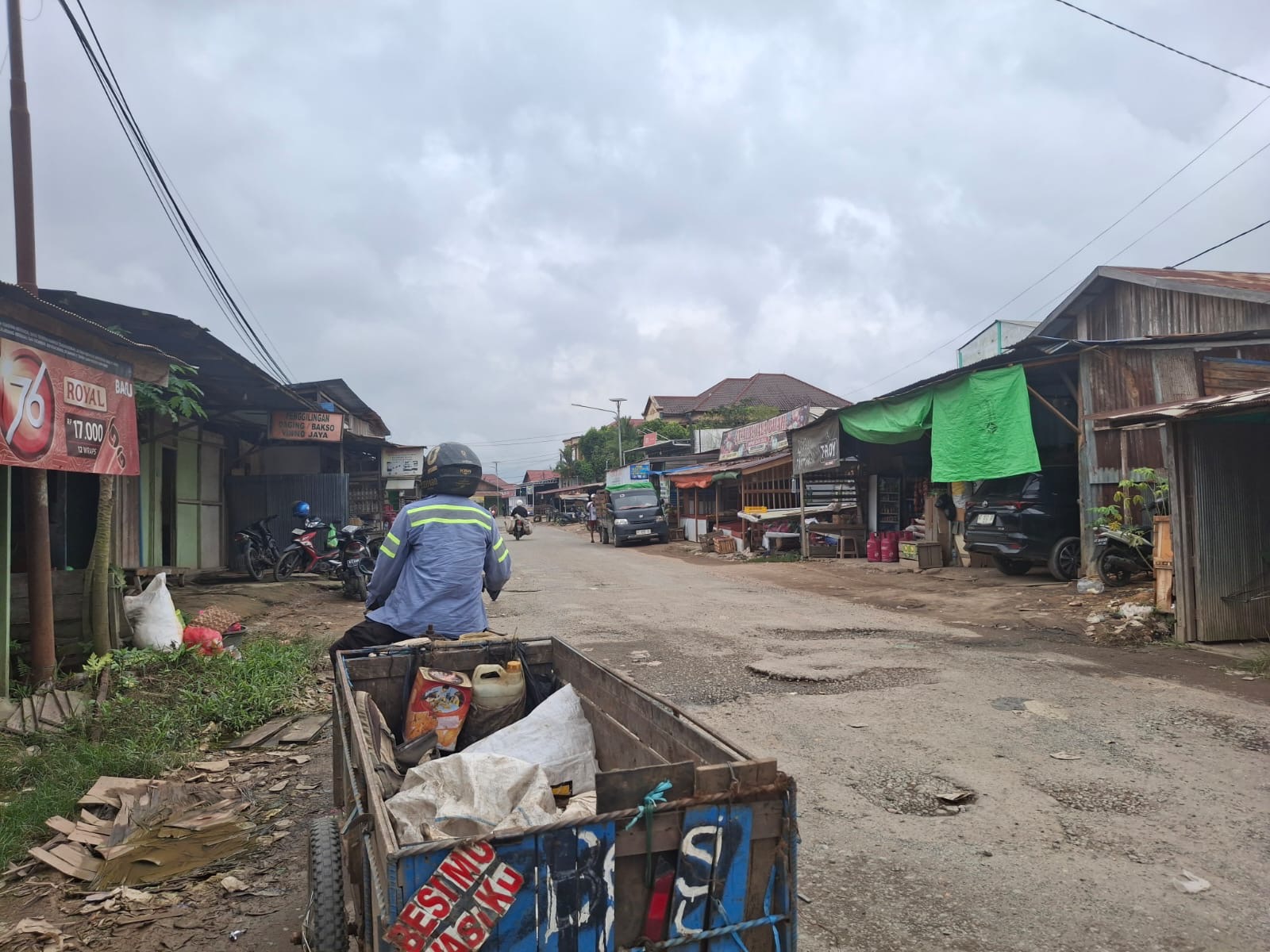 Tahun Ini Jalur menuju Pintu Belakang Pasar SAD Akan Ditingkatkan